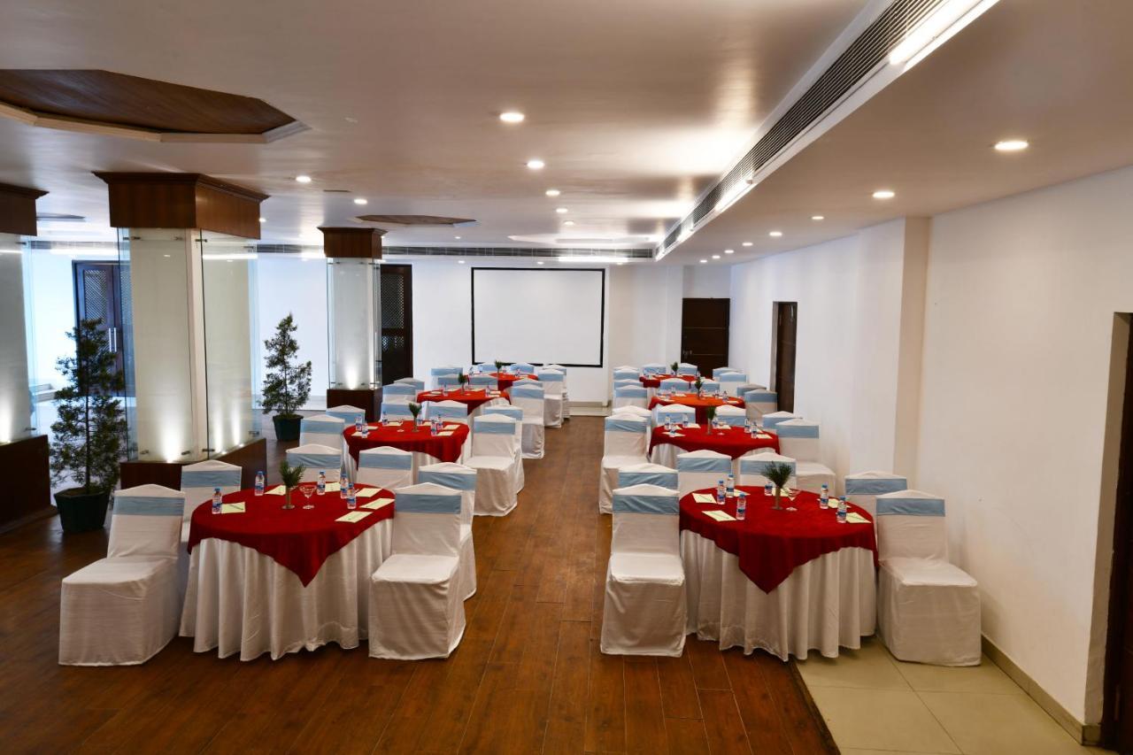Mastiff Grand Manali Resort Exterior foto